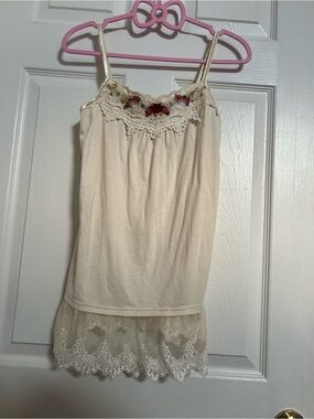 Axes Femme Cream Coquette Lace-Trim Floral Appliqué Camisole